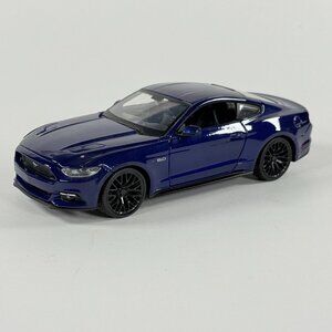 Maisto 2015 Ford Mustang GT 5.0 Diecast Car Blue 1:24 Open Doors & Hood